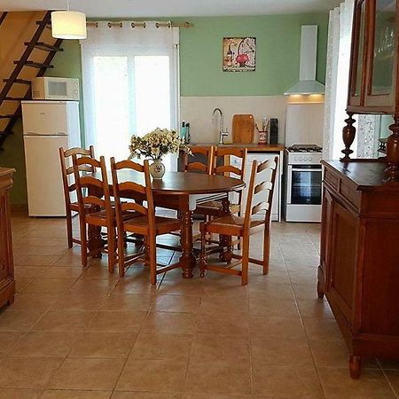 Vacation Home On Rue Du Marais 5 Petiville  Buitenkant foto